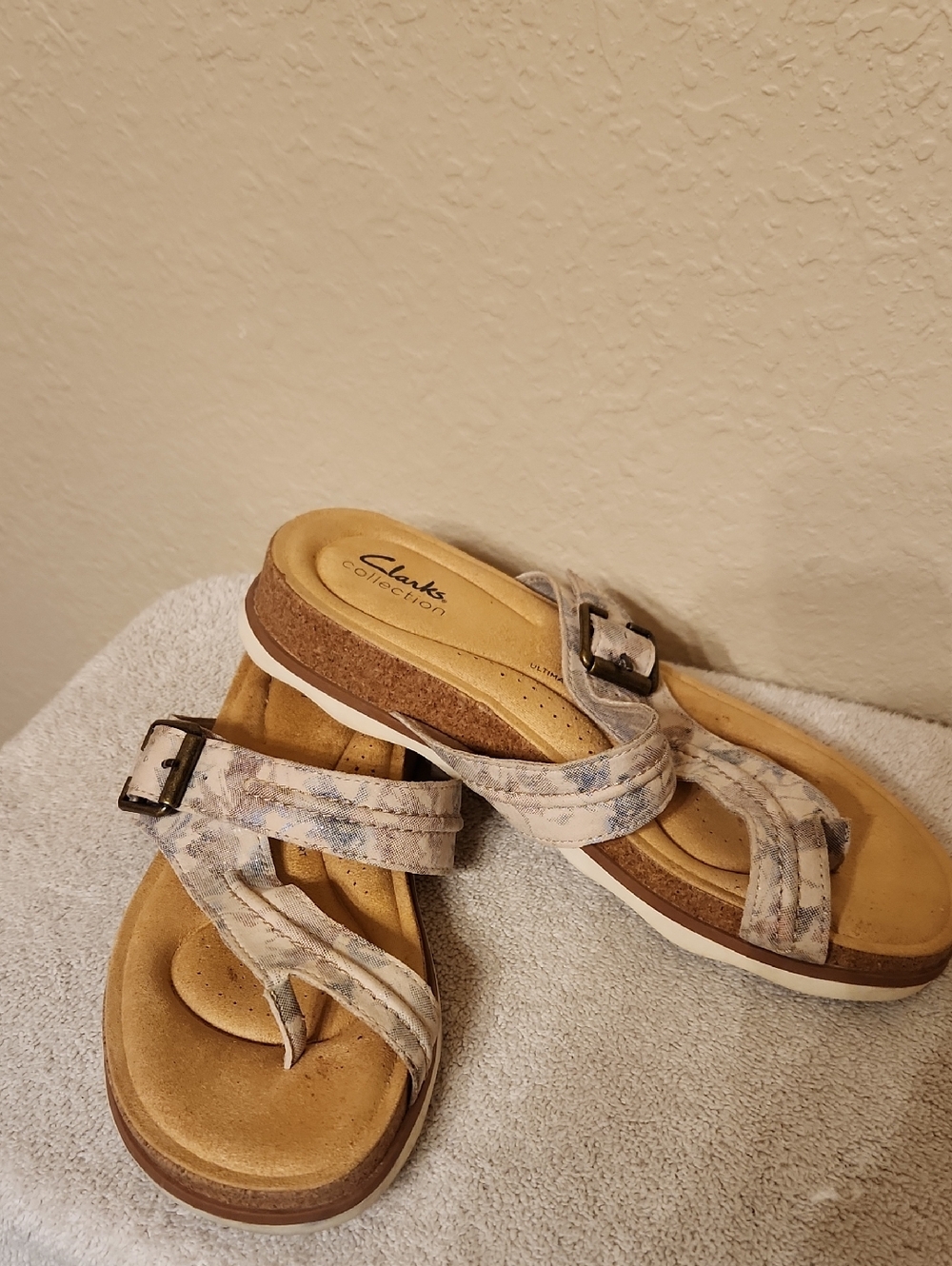 Clarks Tan and Light Blue Patterned Buckle Thong Sandals